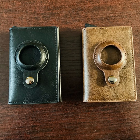 AirTag Slide Carbon Fibre Card Holder. Smart AirTag Wallet. Black or Coffee. - Picture 6 of 6